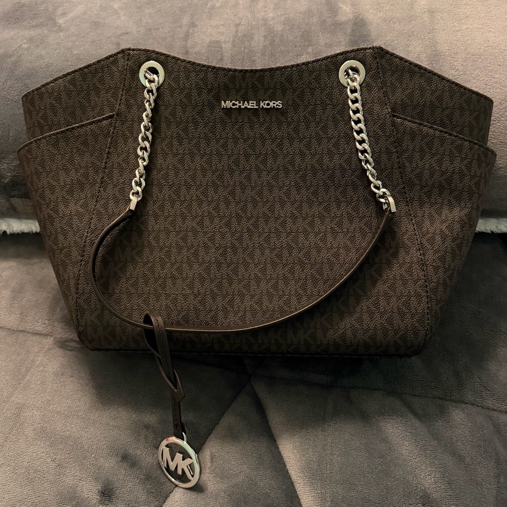 Michael Kors Black Shoulder bag with Chain Straps